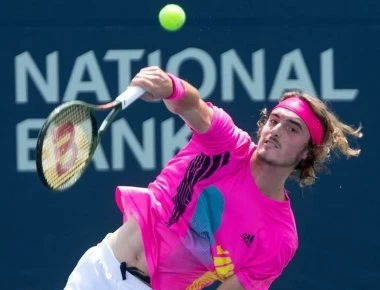 Ο Στ.Τσιτσιπάς χτύπησε κριτή με μπαλάκι - Του έφυγαν τα γυαλιά (βίντεο)